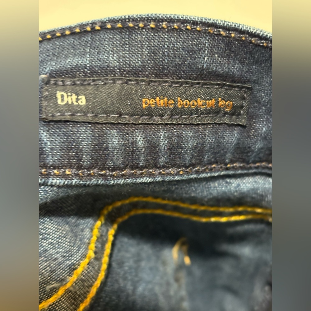 Citizens Of Humanity Petite The Dita Bootcut Leg Jeans Size 28 - Picture 12 of 16